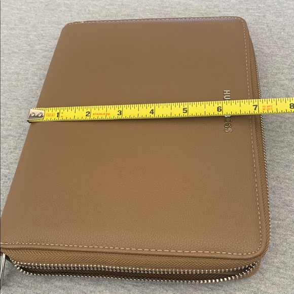 Hugo boss portfolio - Picture 10 of 10